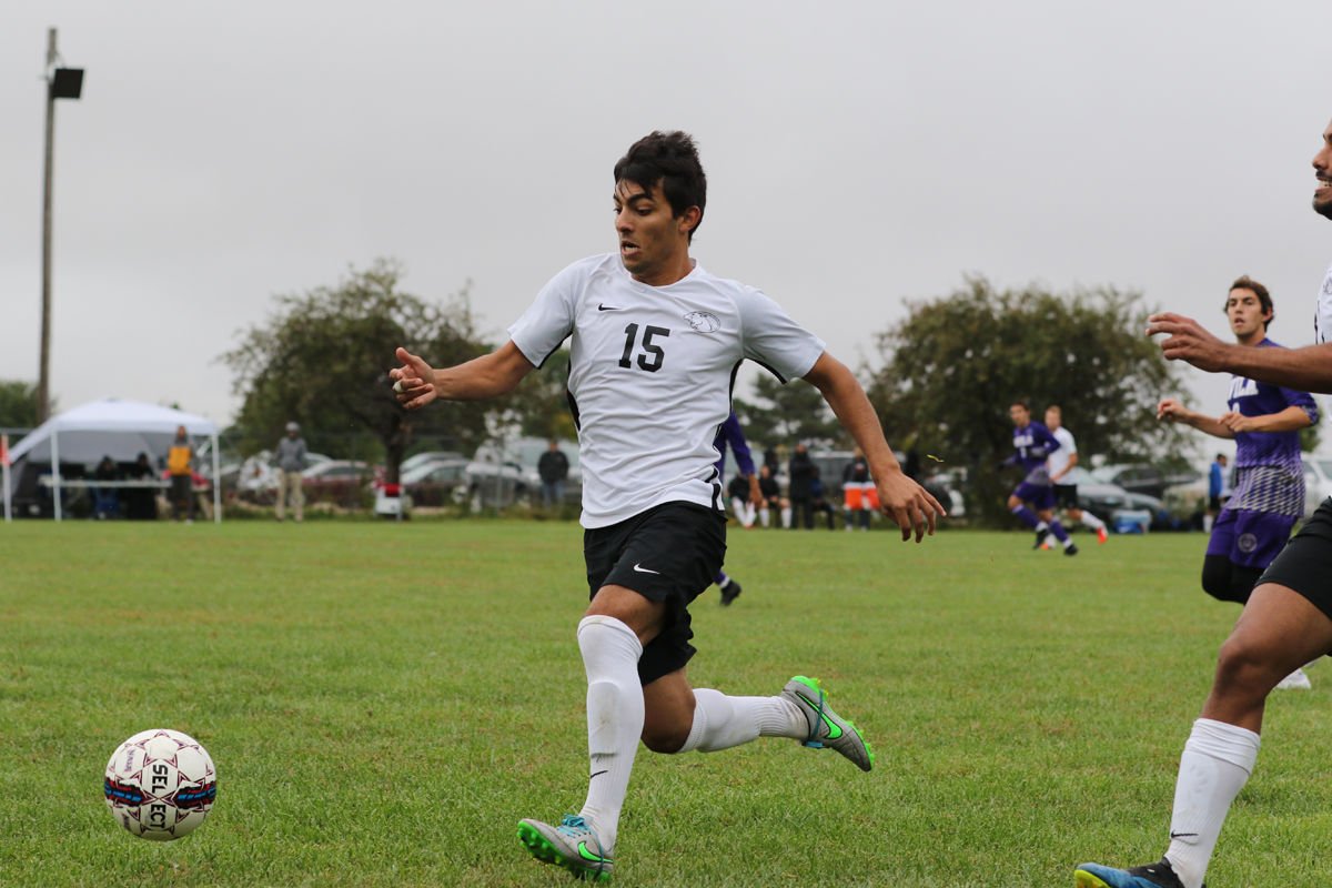 YC Mens Soccer vs Avila (5).JPG
